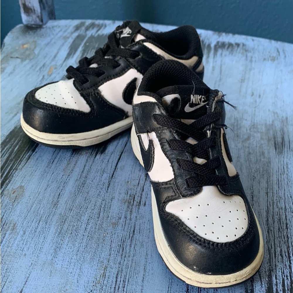 Nike Black and White Retro Sneakers- Toddler